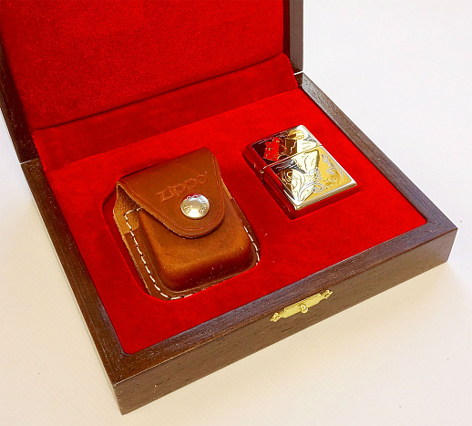 Бензиновая зажигалка Zippo "Волк одиночка" купить с доставкой Бензиновая зажигалка Zippo "Волк одиночка"